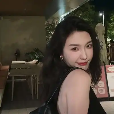 邓悦